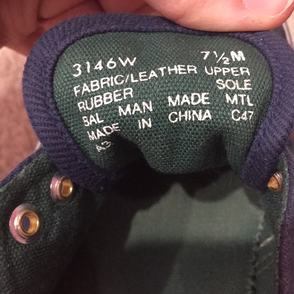 BASS sneakers. - Picture 4 of 5